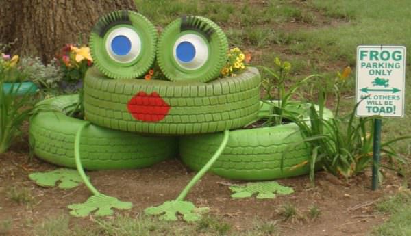 frog yard art made from tires